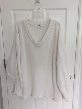 Free People Alli V Neck Sweater - Optic White - XL